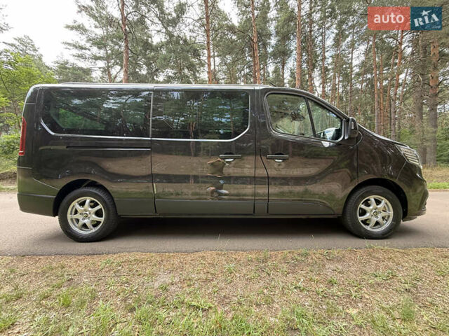 Чорний Рено Трафік, об'ємом двигуна 2 л та пробігом 95 тис. км за 39800 $, фото 22 на Automoto.ua