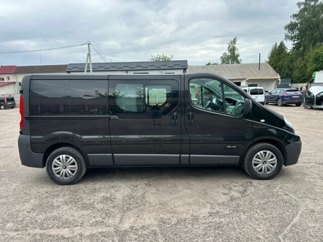 Черный Рено Трафик, объемом двигателя 2 л и пробегом 243 тыс. км за 13700 $, фото 3 на Automoto.ua