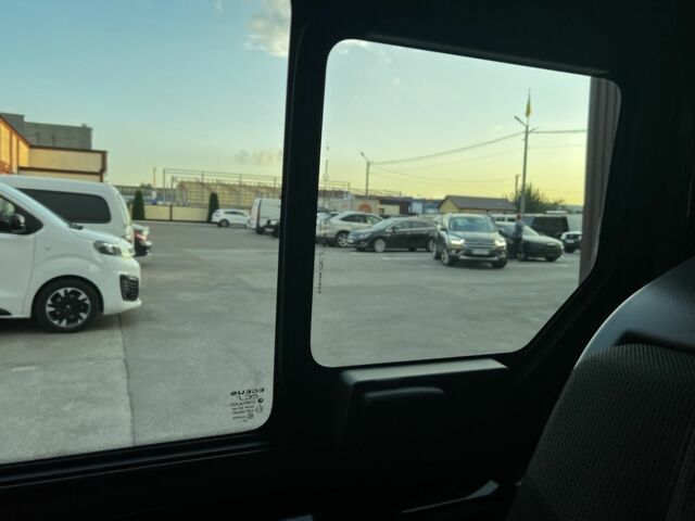 Черный Рено Трафик, объемом двигателя 2 л и пробегом 163 тыс. км за 19900 $, фото 3 на Automoto.ua