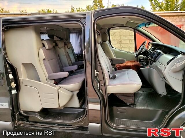Черный Рено Трафик, объемом двигателя 2 л и пробегом 285 тыс. км за 7700 $, фото 8 на Automoto.ua