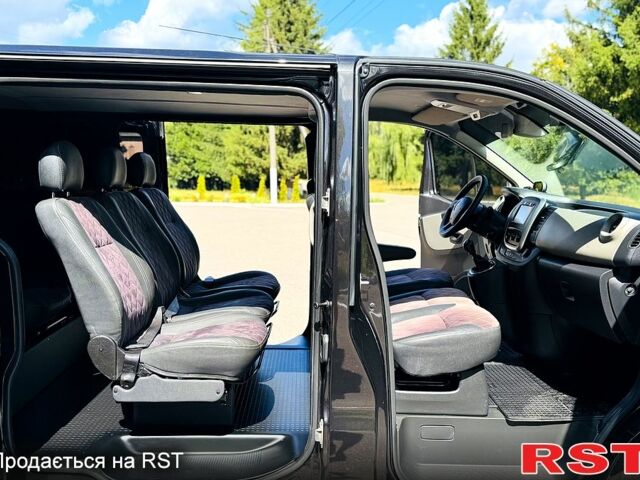 Черный Рено Трафик, объемом двигателя 1.6 л и пробегом 87 тыс. км за 20500 $, фото 7 на Automoto.ua