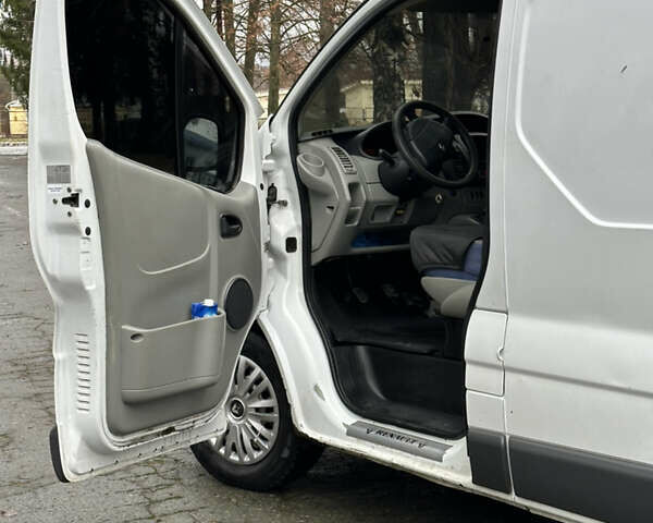 Білий Рено Трафік вант-пас., об'ємом двигуна 2 л та пробігом 475 тис. км за 6500 $, фото 7 на Automoto.ua
