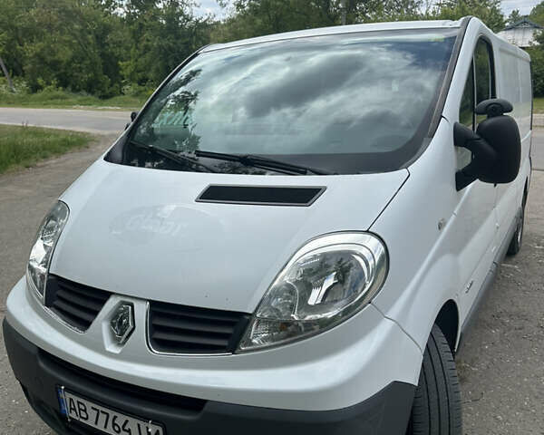 Білий Рено Трафік вант-пас., об'ємом двигуна 2 л та пробігом 270 тис. км за 9500 $, фото 19 на Automoto.ua