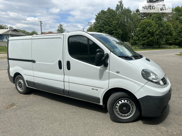 Білий Рено Трафік вант-пас., об'ємом двигуна 2 л та пробігом 270 тис. км за 9500 $, фото 5 на Automoto.ua