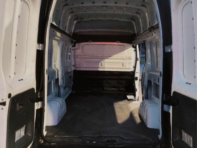 Белый Рено Трафик груз-пасс., объемом двигателя 0 л и пробегом 180 тыс. км за 12600 $, фото 5 на Automoto.ua