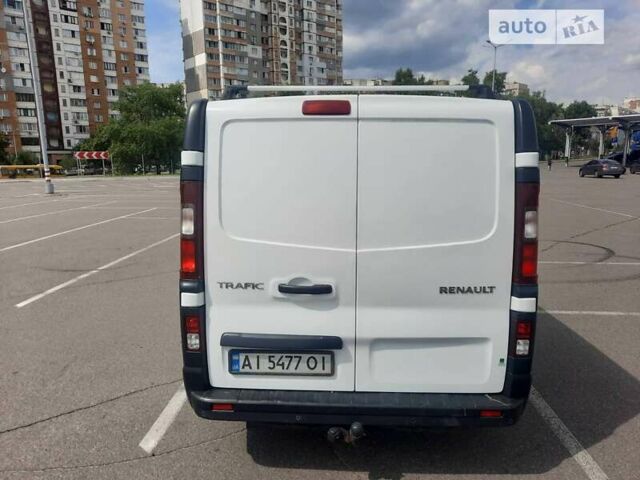 Белый Рено Трафик груз-пасс., объемом двигателя 1.6 л и пробегом 306 тыс. км за 12100 $, фото 6 на Automoto.ua