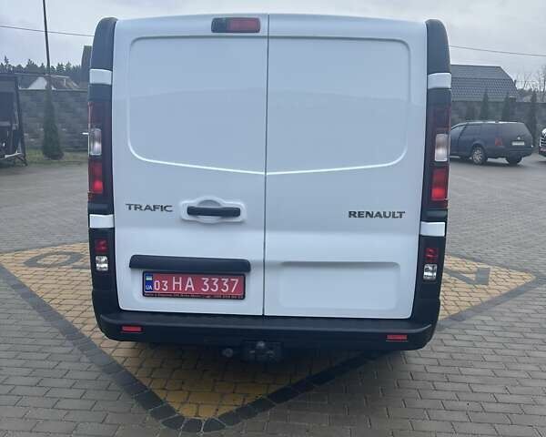 Белый Рено Трафик груз-пасс., объемом двигателя 2 л и пробегом 258 тыс. км за 16800 $, фото 11 на Automoto.ua