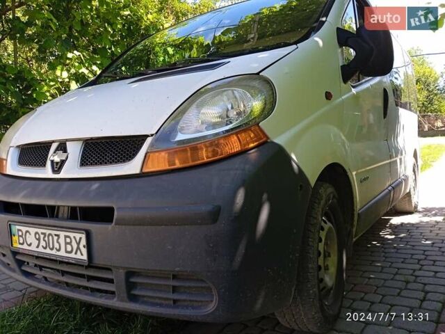 Білий Рено Трафік вант-пас., об'ємом двигуна 0 л та пробігом 390 тис. км за 7000 $, фото 2 на Automoto.ua