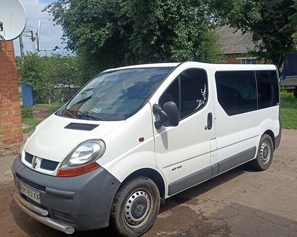 Білий Рено Трафік вант-пас., об'ємом двигуна 1.9 л та пробігом 250 тис. км за 7500 $, фото 2 на Automoto.ua