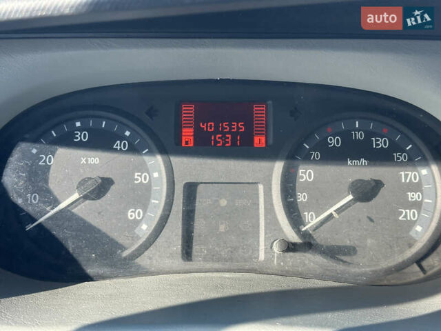 Білий Рено Трафік вант-пас., об'ємом двигуна 2 л та пробігом 401 тис. км за 6800 $, фото 7 на Automoto.ua