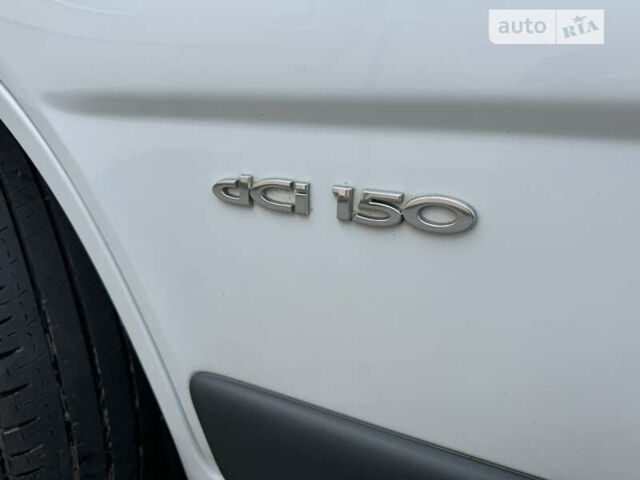 Білий Рено Трафік вант-пас., об'ємом двигуна 2.46 л та пробігом 275 тис. км за 12400 $, фото 3 на Automoto.ua