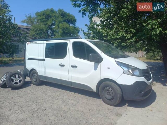 Белый Рено Трафик груз-пасс., объемом двигателя 1.6 л и пробегом 238 тыс. км за 13500 $, фото 1 на Automoto.ua