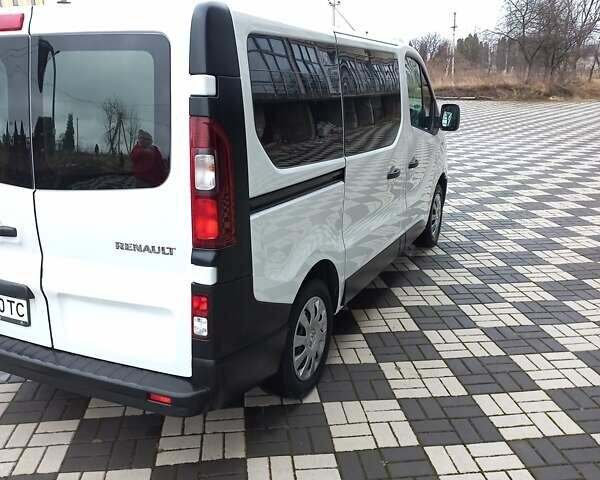 Білий Рено Трафік вант-пас., об'ємом двигуна 1.6 л та пробігом 177 тис. км за 18100 $, фото 6 на Automoto.ua