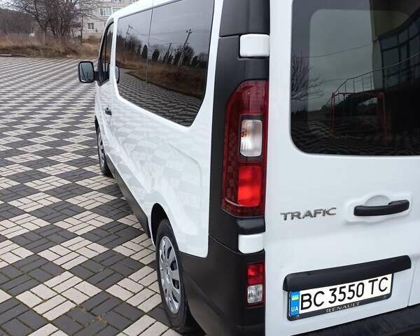 Білий Рено Трафік вант-пас., об'ємом двигуна 1.6 л та пробігом 177 тис. км за 18100 $, фото 9 на Automoto.ua