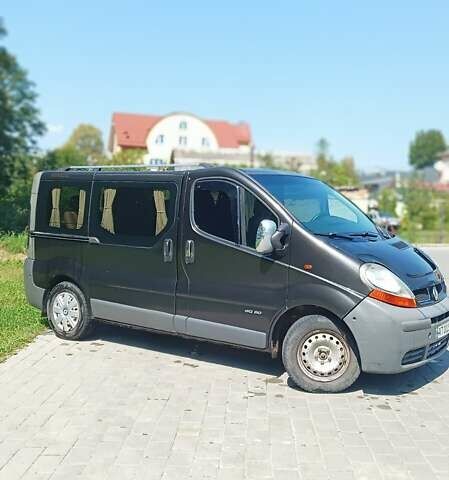 Черный Рено Трафик груз-пасс., объемом двигателя 1.87 л и пробегом 272 тыс. км за 6700 $, фото 3 на Automoto.ua