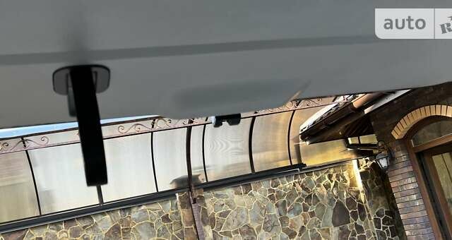 Черный Рено Трафик груз-пасс., объемом двигателя 2 л и пробегом 249 тыс. км за 16950 $, фото 153 на Automoto.ua