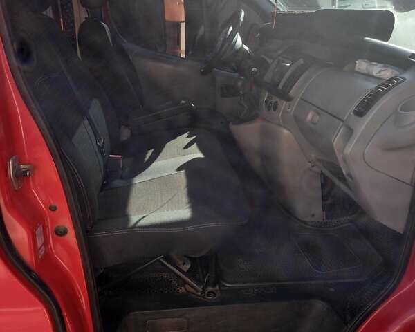 Червоний Рено Трафік вант-пас., об'ємом двигуна 0 л та пробігом 304 тис. км за 8600 $, фото 8 на Automoto.ua