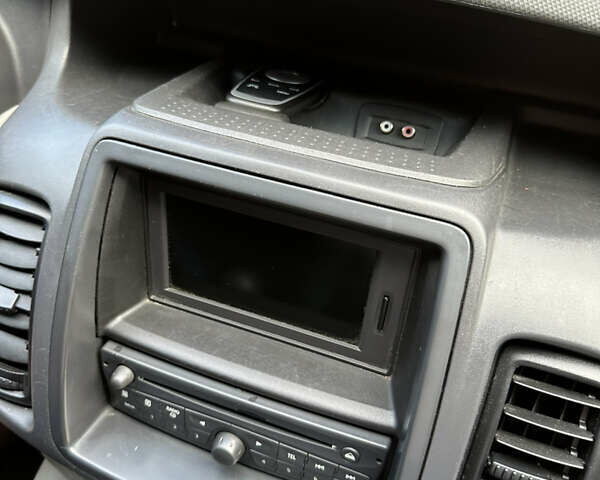 Рено Трафик груз-пасс., объемом двигателя 0 л и пробегом 238 тыс. км за 8700 $, фото 9 на Automoto.ua