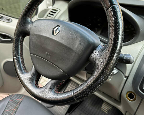 Рено Трафик груз-пасс., объемом двигателя 0 л и пробегом 238 тыс. км за 8700 $, фото 16 на Automoto.ua