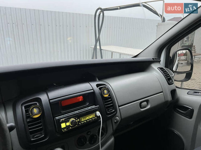 Рено Трафик груз-пасс., объемом двигателя 2 л и пробегом 223 тыс. км за 7800 $, фото 11 на Automoto.ua