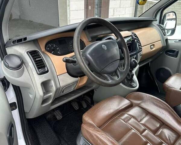 Рено Трафик груз-пасс., объемом двигателя 2 л и пробегом 351 тыс. км за 8400 $, фото 4 на Automoto.ua