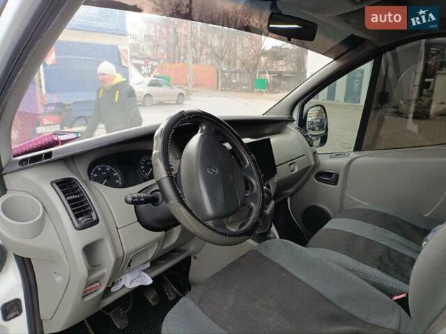 Рено Трафик груз-пасс., объемом двигателя 2 л и пробегом 360 тыс. км за 7300 $, фото 2 на Automoto.ua