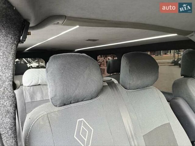 Рено Трафик груз-пасс., объемом двигателя 2 л и пробегом 360 тыс. км за 7300 $, фото 8 на Automoto.ua