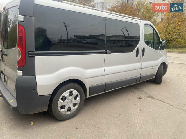 Рено Трафик груз-пасс., объемом двигателя 2.46 л и пробегом 440 тыс. км за 9500 $, фото 4 на Automoto.ua