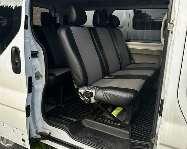 Рено Трафик груз-пасс., объемом двигателя 2 л и пробегом 370 тыс. км за 10800 $, фото 9 на Automoto.ua