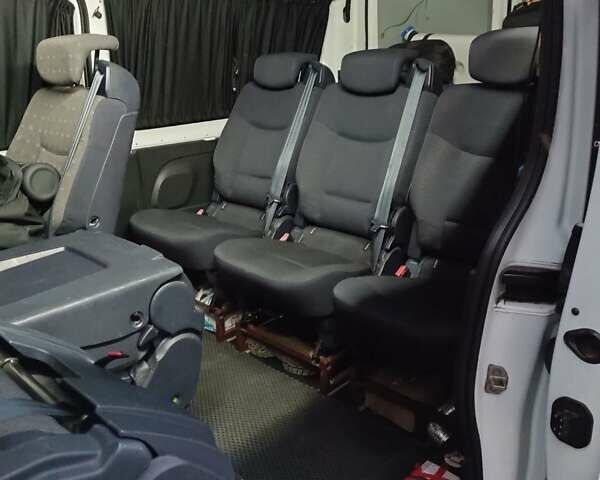 Рено Трафик груз-пасс., объемом двигателя 1.6 л и пробегом 260 тыс. км за 15800 $, фото 8 на Automoto.ua