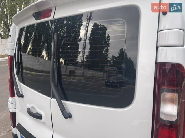 Рено Трафик груз-пасс., объемом двигателя 1.6 л и пробегом 220 тыс. км за 17100 $, фото 13 на Automoto.ua