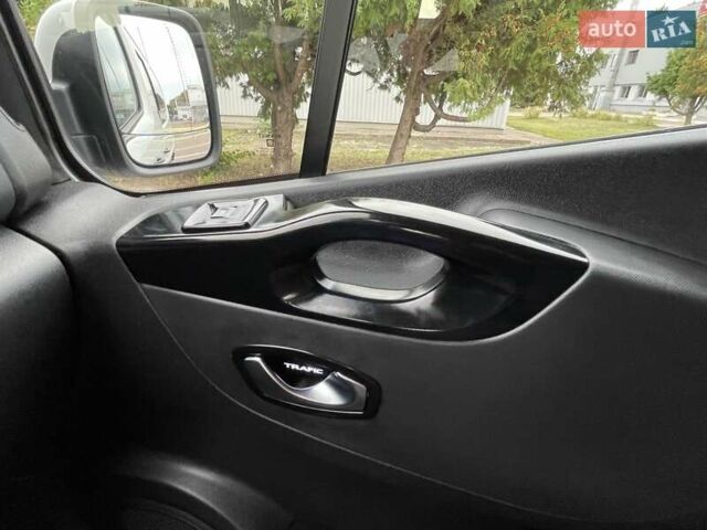 Рено Трафик груз-пасс., объемом двигателя 1.6 л и пробегом 220 тыс. км за 17100 $, фото 25 на Automoto.ua