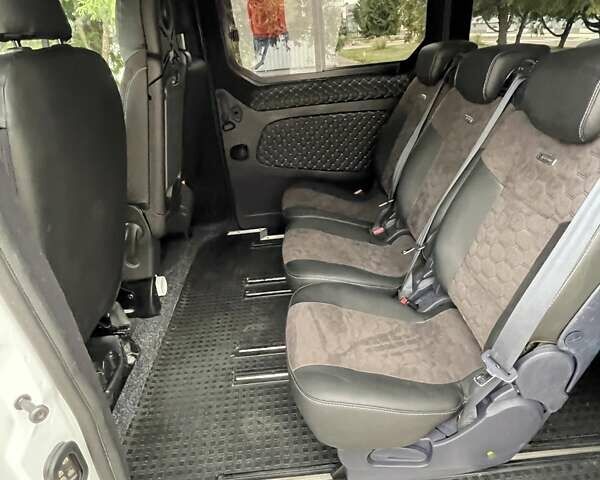 Рено Трафик груз-пасс., объемом двигателя 1.6 л и пробегом 220 тыс. км за 17100 $, фото 29 на Automoto.ua