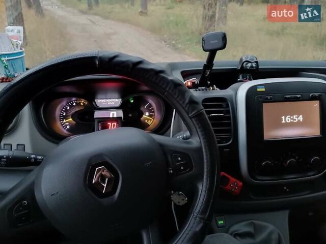 Рено Трафик груз-пасс., объемом двигателя 1.6 л и пробегом 260 тыс. км за 15800 $, фото 7 на Automoto.ua