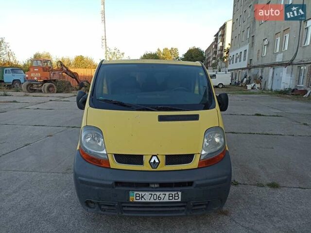 Жовтий Рено Трафік вант-пас., об'ємом двигуна 2.5 л та пробігом 432 тис. км за 7500 $, фото 1 на Automoto.ua