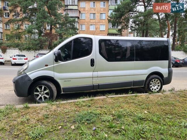 Сірий Рено Трафік вант-пас., об'ємом двигуна 1.9 л та пробігом 280 тис. км за 8950 $, фото 1 на Automoto.ua