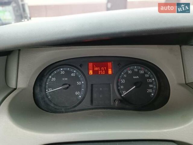 Сірий Рено Трафік вант-пас., об'ємом двигуна 2.4 л та пробігом 385 тис. км за 7600 $, фото 9 на Automoto.ua