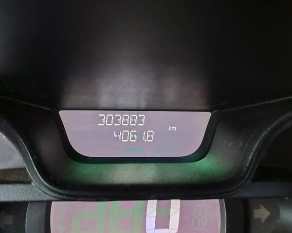 Серый Рено Трафик груз-пасс., объемом двигателя 1.6 л и пробегом 304 тыс. км за 14800 $, фото 8 на Automoto.ua