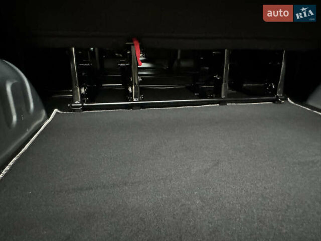 Серый Рено Трафик груз-пасс., объемом двигателя 2 л и пробегом 12 тыс. км за 42800 $, фото 67 на Automoto.ua