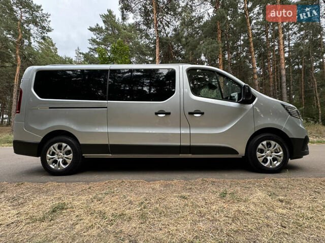 Серый Рено Трафик груз-пасс., объемом двигателя 2 л и пробегом 12 тыс. км за 42800 $, фото 16 на Automoto.ua
