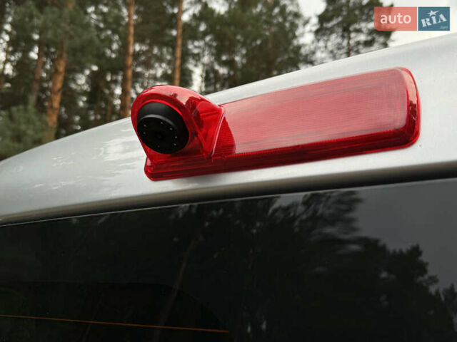 Серый Рено Трафик груз-пасс., объемом двигателя 2 л и пробегом 12 тыс. км за 42800 $, фото 77 на Automoto.ua