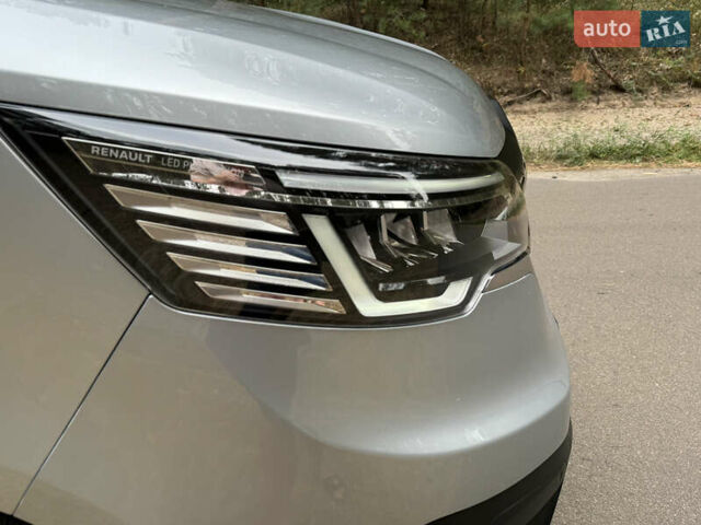 Серый Рено Трафик груз-пасс., объемом двигателя 2 л и пробегом 12 тыс. км за 42800 $, фото 23 на Automoto.ua