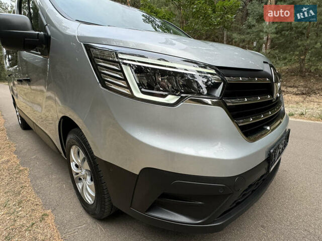 Серый Рено Трафик груз-пасс., объемом двигателя 2 л и пробегом 12 тыс. км за 42800 $, фото 28 на Automoto.ua