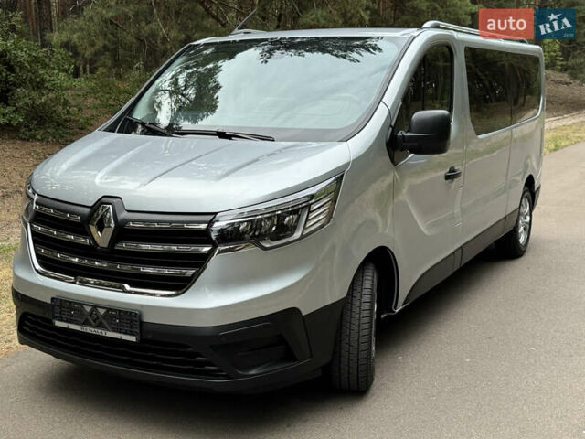 Серый Рено Трафик груз-пасс., объемом двигателя 2 л и пробегом 12 тыс. км за 42800 $, фото 71 на Automoto.ua