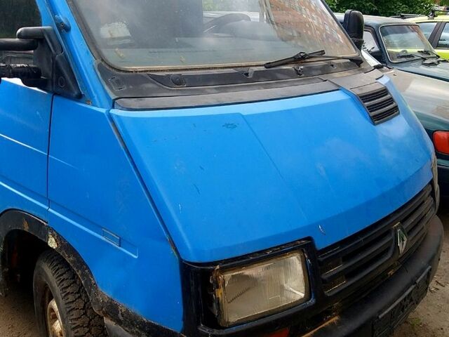 Синій Рено Трафік вант-пас., об'ємом двигуна 2.2 л та пробігом 240 тис. км за 700 $, фото 3 на Automoto.ua