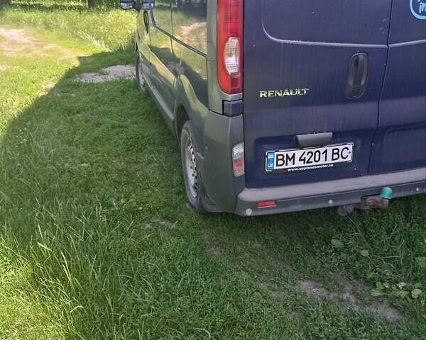 Синий Рено Трафик груз-пасс., объемом двигателя 2 л и пробегом 333 тыс. км за 7850 $, фото 3 на Automoto.ua