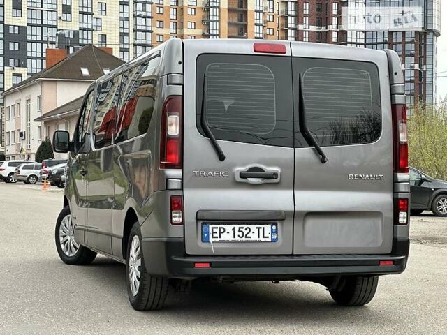 Синий Рено Трафик груз-пасс., объемом двигателя 1.6 л и пробегом 221 тыс. км за 15400 $, фото 5 на Automoto.ua