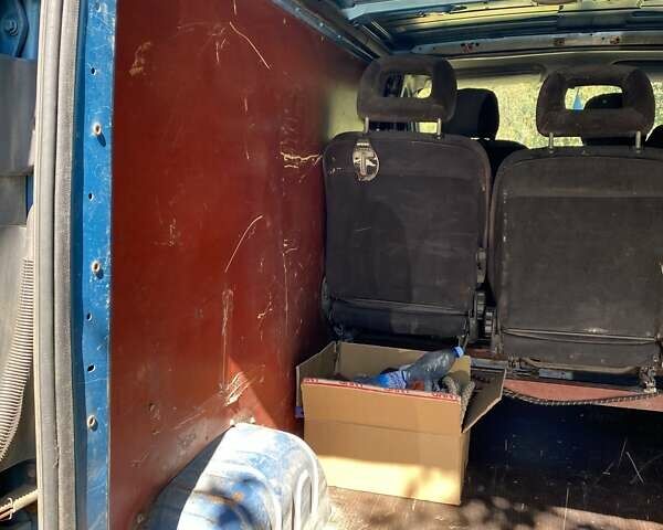 Синій Рено Трафік вант-пас., об'ємом двигуна 1.9 л та пробігом 361 тис. км за 6850 $, фото 4 на Automoto.ua
