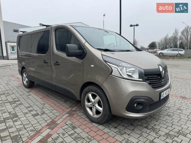 Коричневый Рено Трафик, объемом двигателя 1.6 л и пробегом 215 тыс. км за 13400 $, фото 8 на Automoto.ua