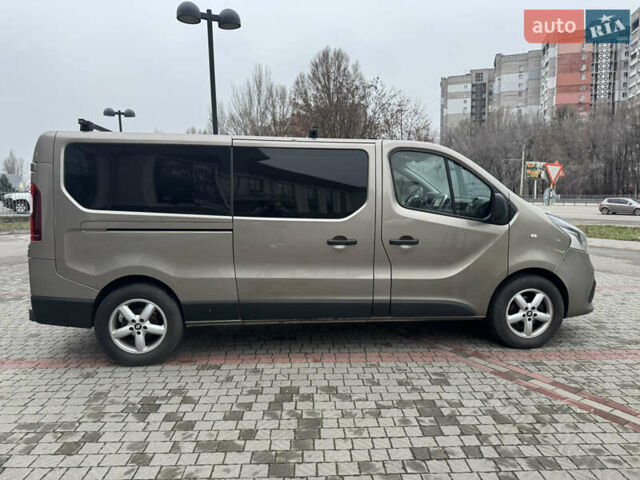 Коричневый Рено Трафик, объемом двигателя 1.6 л и пробегом 215 тыс. км за 13400 $, фото 7 на Automoto.ua